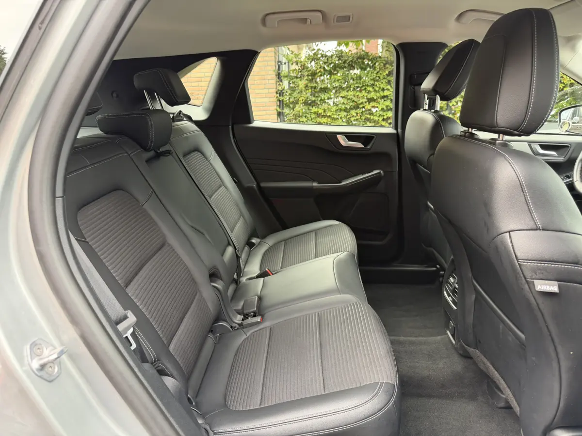 2.5 PHEV Cool & Connect Stoelverwarming | Navi | PDC | Cruise | Carplay | Half leder Plug in