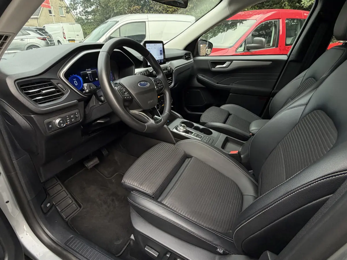 2.5 PHEV Cool & Connect Stoelverwarming | Navi | PDC | Cruise | Carplay | Half leder Plug in