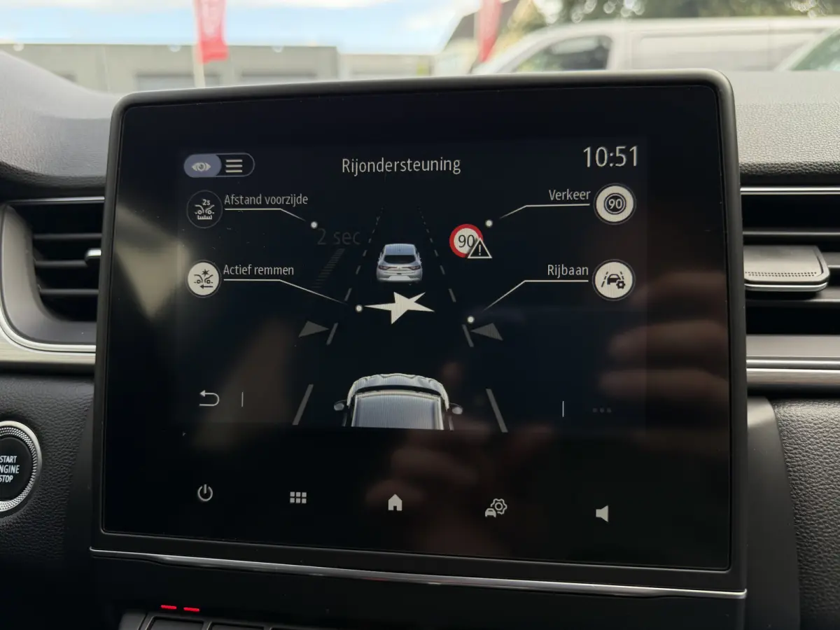 VERKOCHT 1.6 E-Tech Plug-in Hybrid 160 PK Intens Aut. Camera Navi PDC Lane Assist Cruise Stoelverwarming