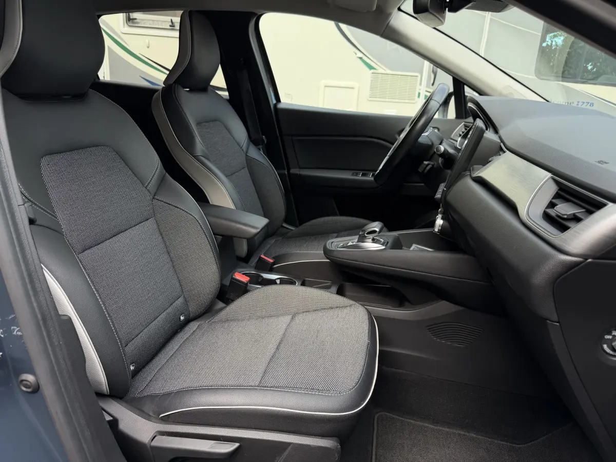 VERKOCHT 1.6 E-Tech Plug-in Hybrid 160 PK Intens Aut. Camera Navi PDC Lane Assist Cruise Stoelverwarming