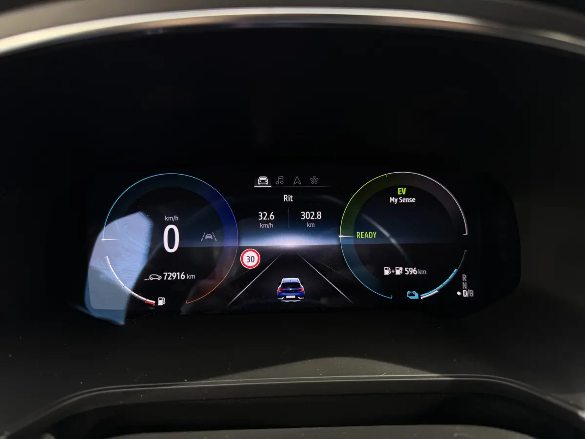 VERKOCHT 1.6 E-Tech Plug-in Hybrid 160 PK Intens Aut. Camera Navi PDC Lane Assist Cruise Stoelverwarming
