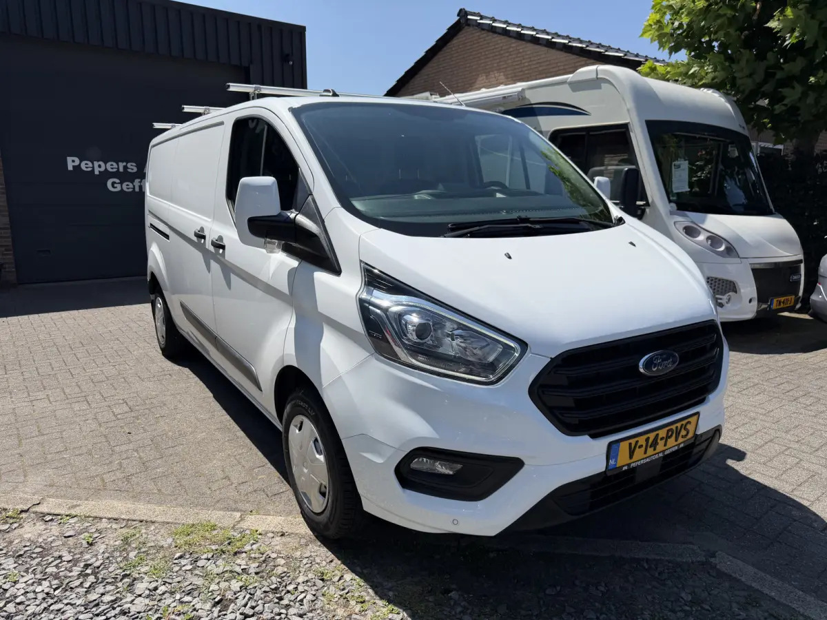 300 2.0 TDCI L2H1 Limited 130 PK Carplay Navi Stoelverwarming 2800Kg Trekgewicht