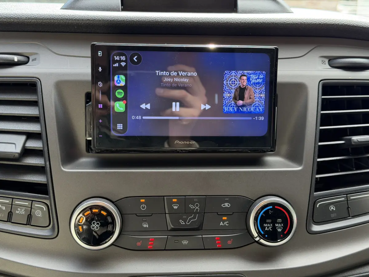 300 2.0 TDCI L2H1 Limited 130 PK Carplay Navi Stoelverwarming 2800Kg Trekgewicht