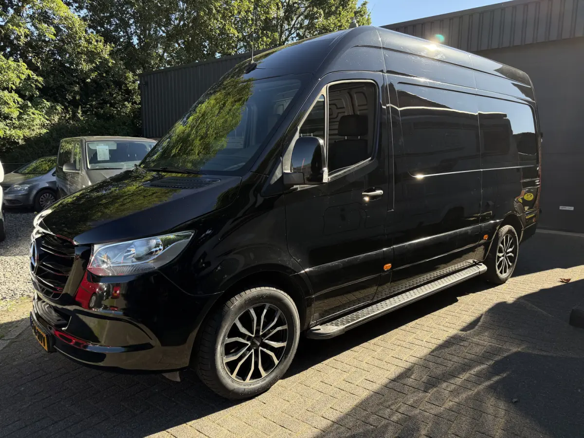 verkocht !!! 317 1.9 CDI L2H2 Automaat Cruise Carplay Camera Stoelverwarming trekhaak  zide steps 170 PK