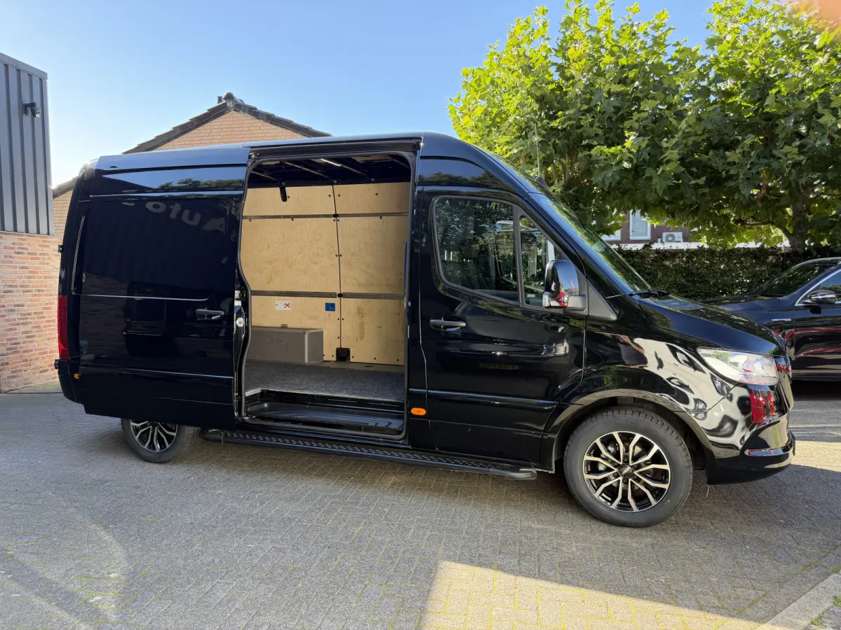 verkocht !!! 317 1.9 CDI L2H2 Automaat Cruise Carplay Camera Stoelverwarming trekhaak  zide steps 170 PK
