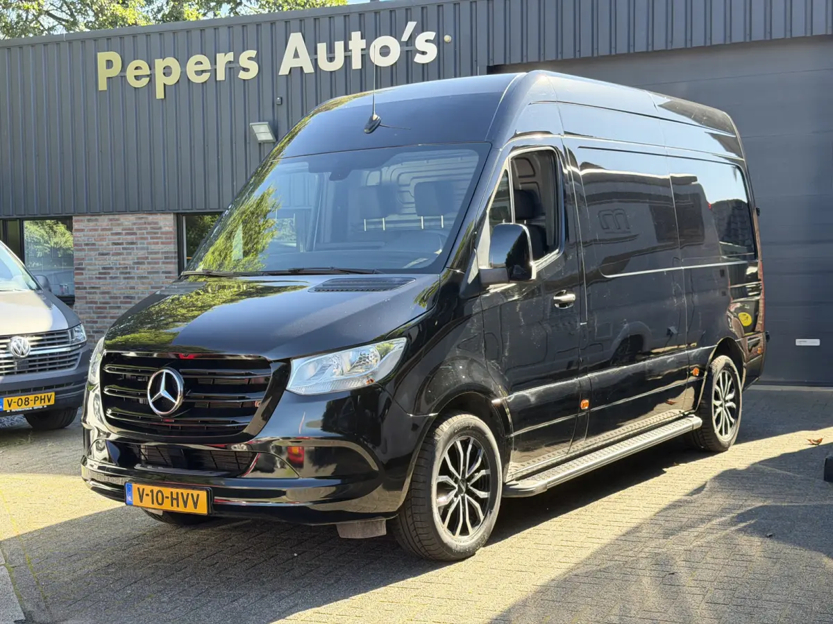 verkocht !!! 317 1.9 CDI L2H2 Automaat Cruise Carplay Camera Stoelverwarming trekhaak  zide steps 170 PK
