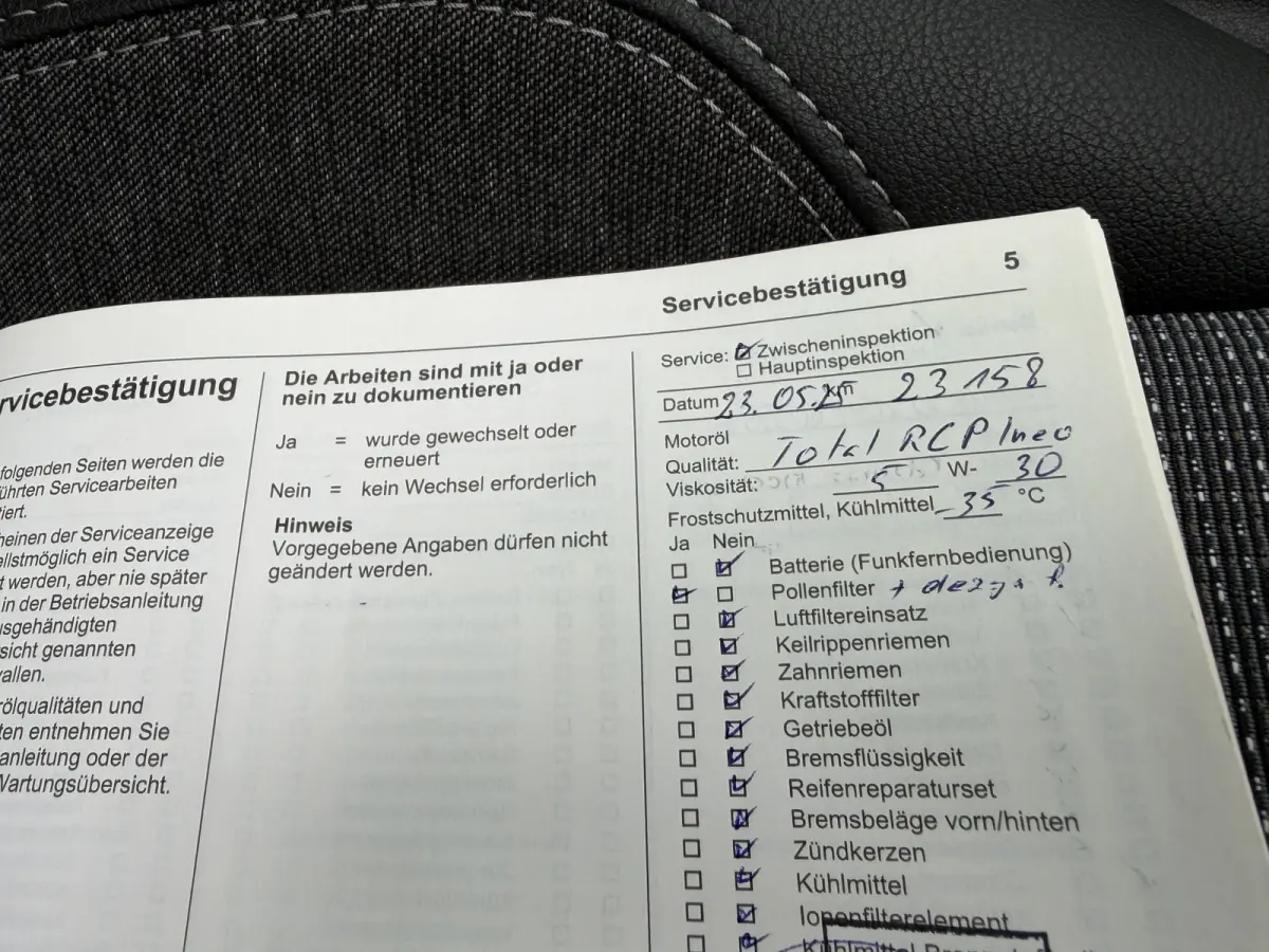 1.2 Turbo AGR-comfortstoel | Half Leder | Navi | Carplay | Camera | Chrome pakket