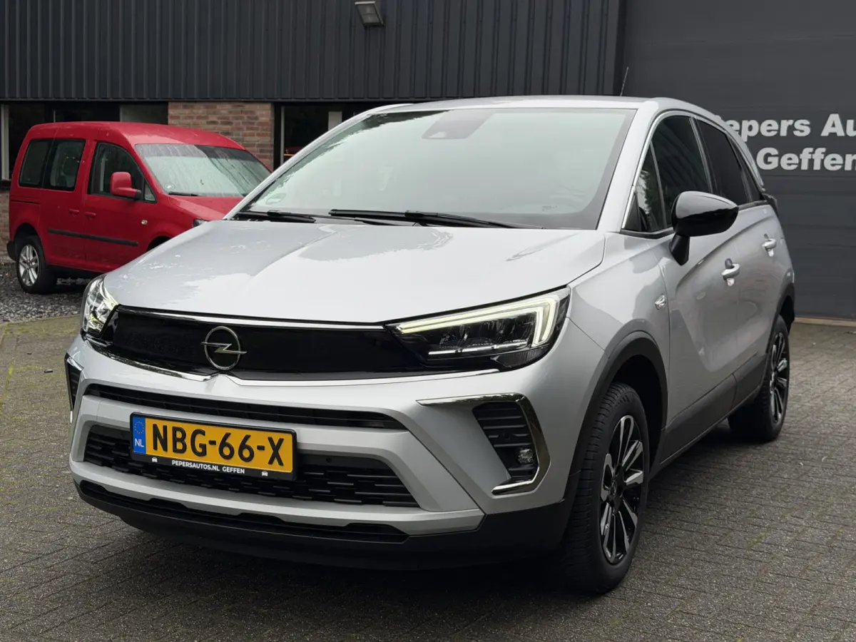 1.2 Turbo AGR-comfortstoel | Half Leder | Navi | Carplay | Camera | Chrome pakket