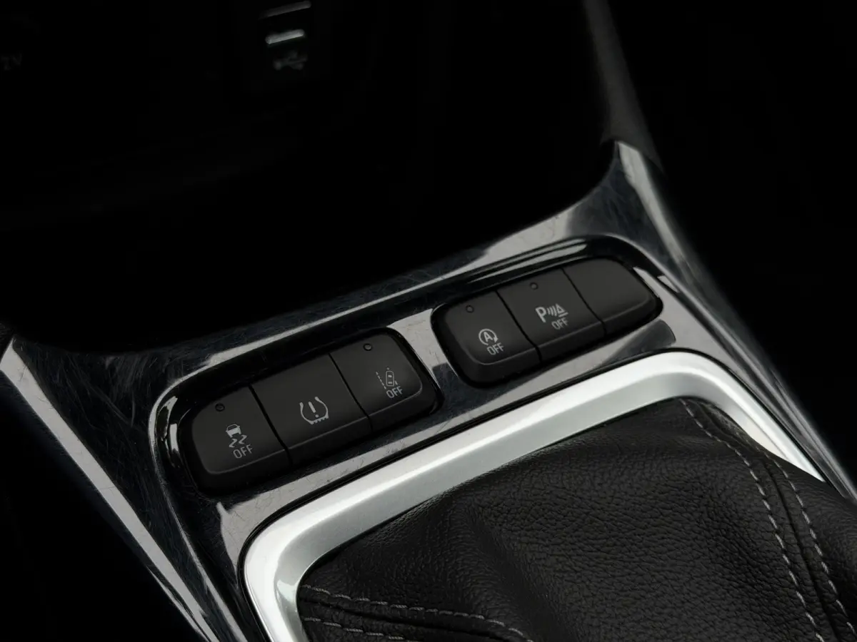 1.2 Turbo AGR-comfortstoel | Half Leder | Navi | Carplay | Camera | Chrome pakket