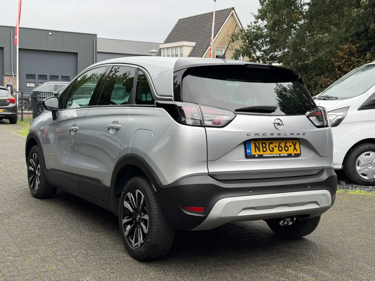 1.2 Turbo AGR-comfortstoel | Half Leder | Navi | Carplay | Camera | Chrome pakket