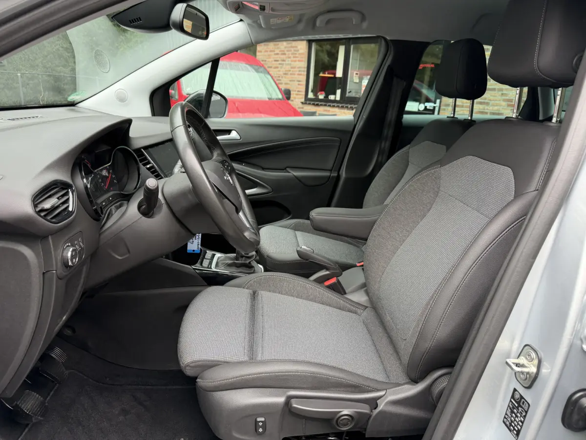 1.2 Turbo AGR-comfortstoel | Half Leder | Navi | Carplay | Camera | Chrome pakket