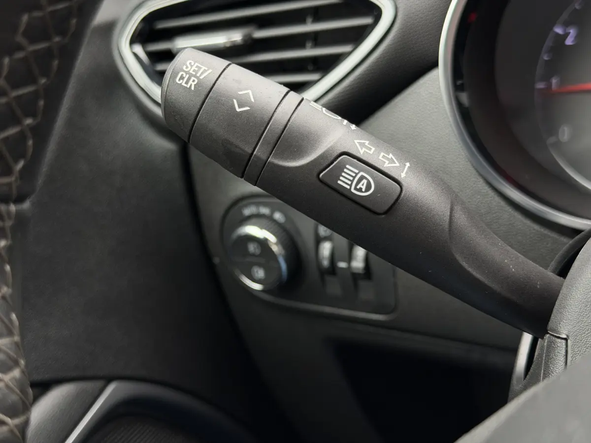 1.2 Turbo AGR-comfortstoel | Half Leder | Navi | Carplay | Camera | Chrome pakket