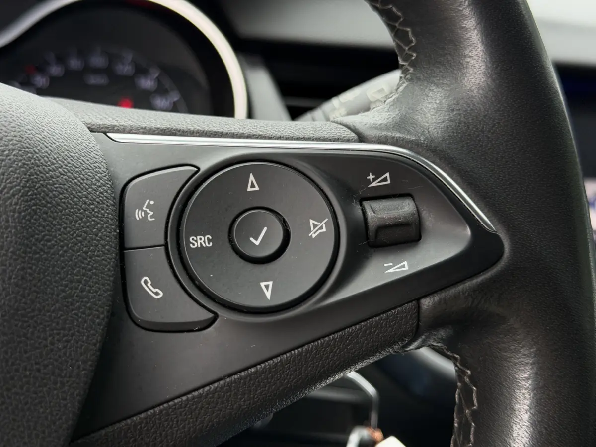 1.2 Turbo AGR-comfortstoel | Half Leder | Navi | Carplay | Camera | Chrome pakket