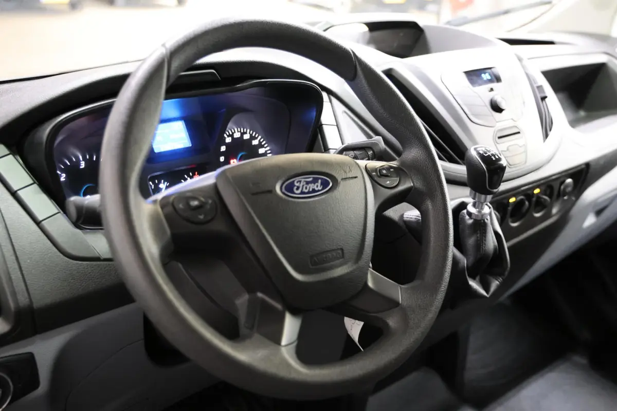2.0 TDCI BAKWAGEN MET LAADKLEP EURO 6