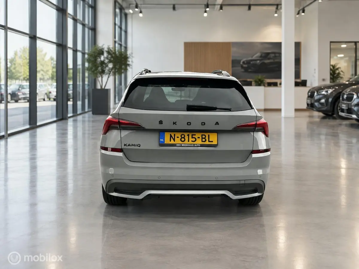 1.0 TSI Sport Business