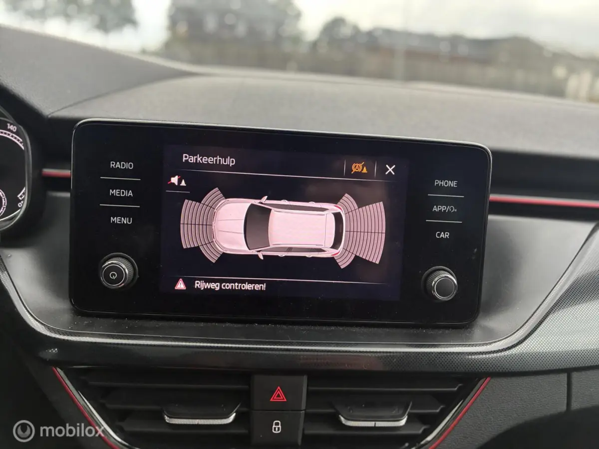 1.0 TSI Sport Business