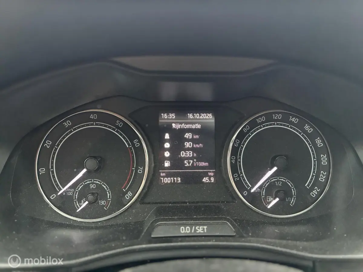 1.0 TSI Sport Business
