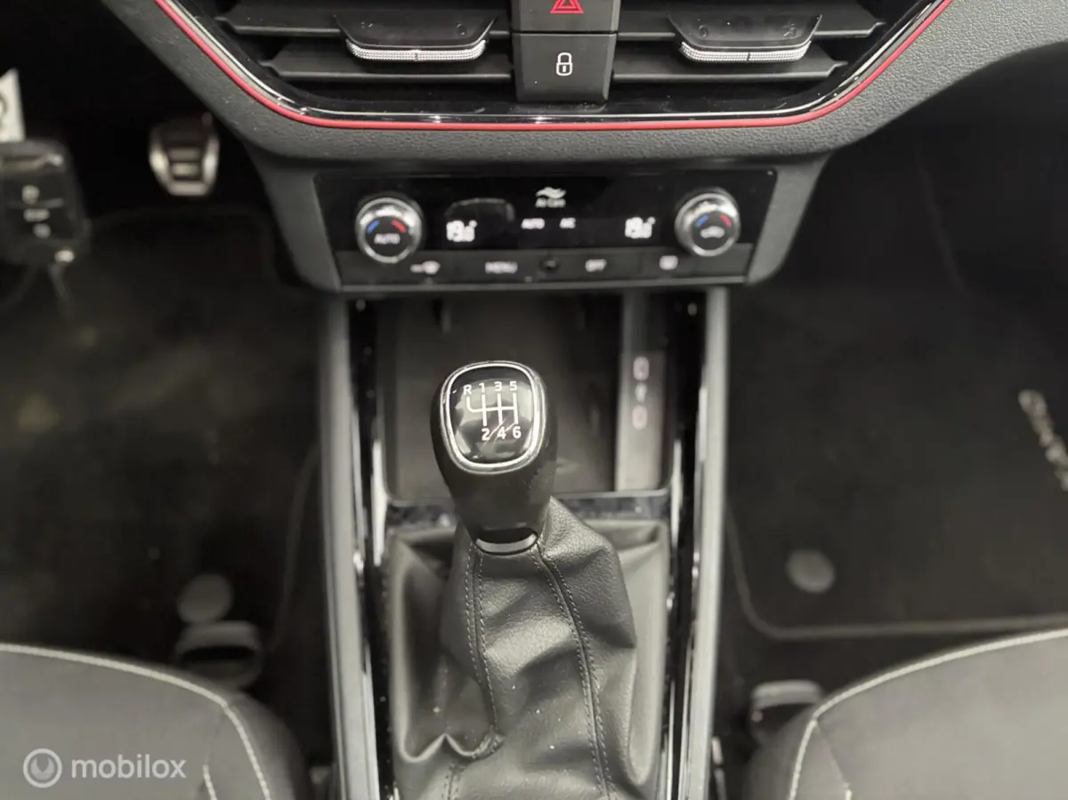1.0 TSI Sport Business