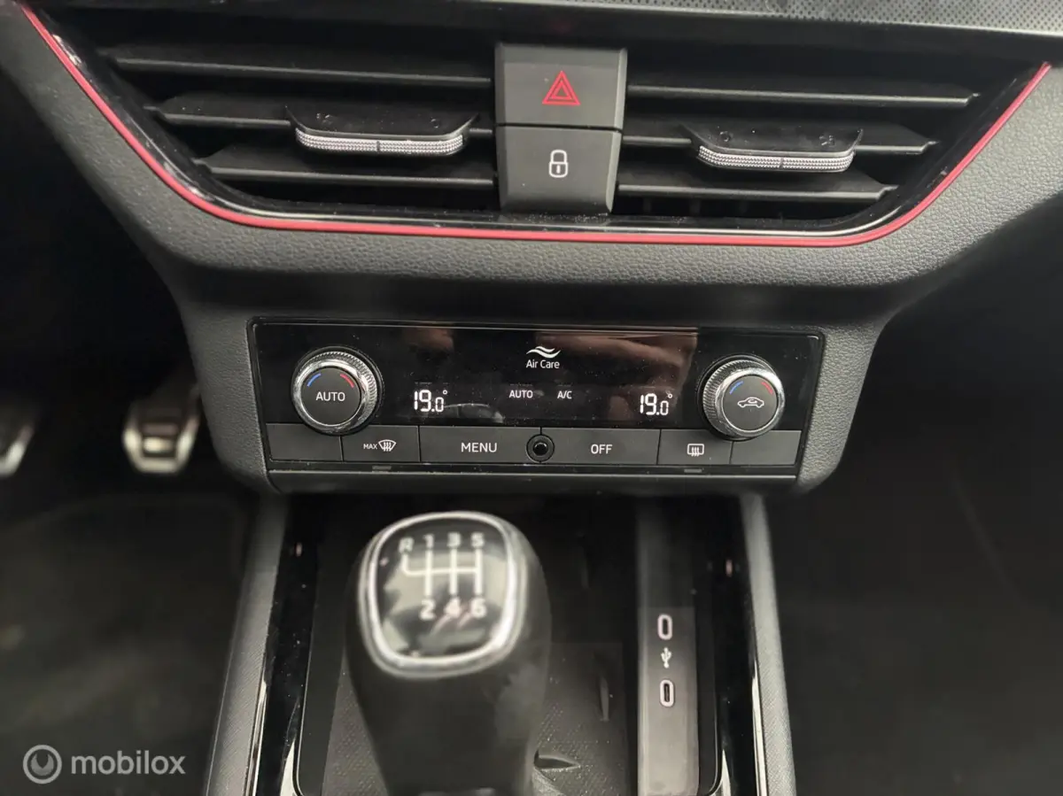 1.0 TSI Sport Business