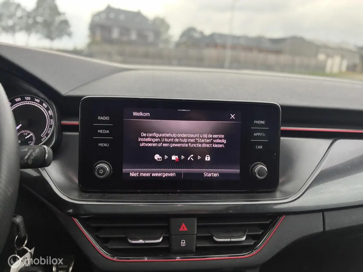 1.0 TSI Sport Business