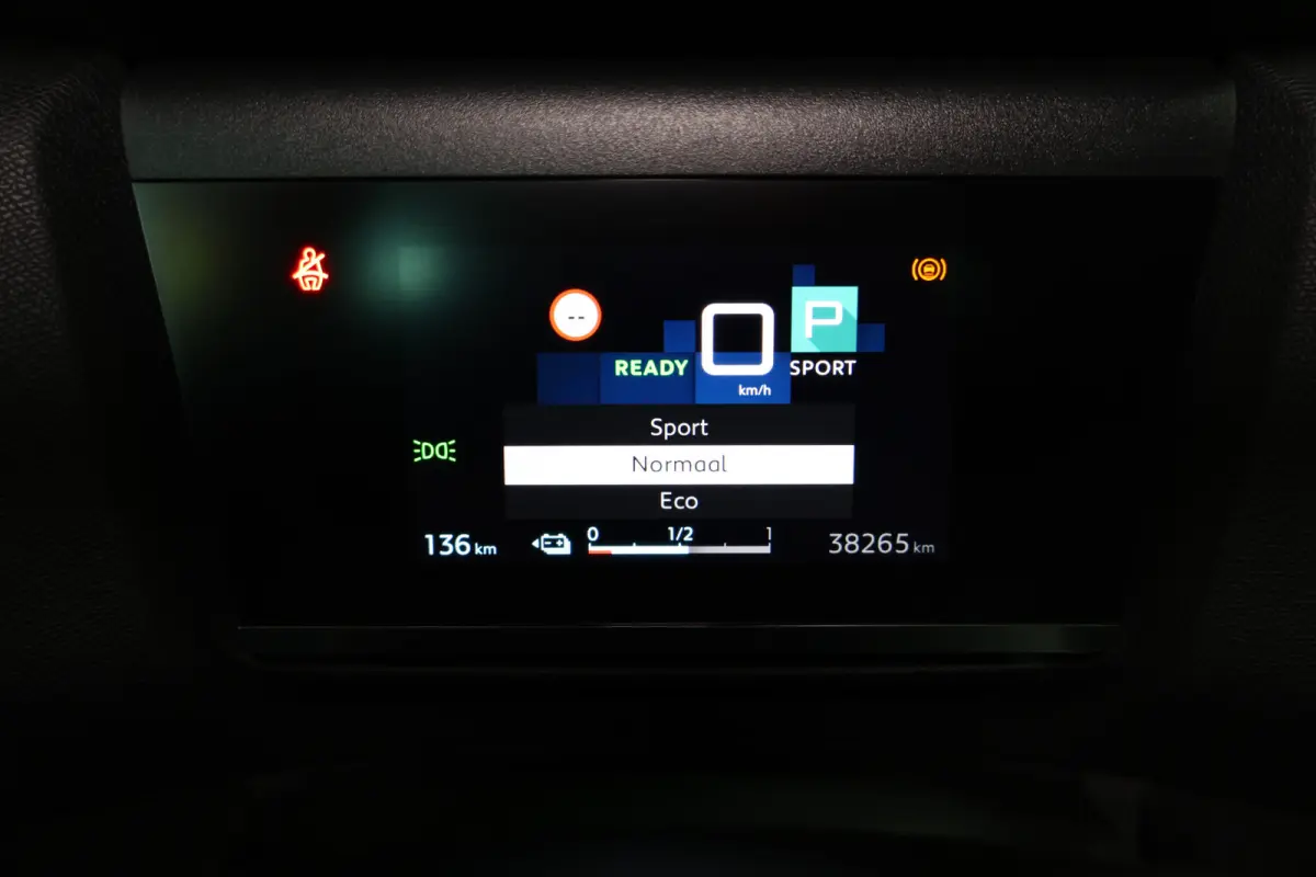 Shine 50 kWh CARPLAY CLIMA CAMERA NAVI VIRTUAL CRUISE LANE STOELVW '21