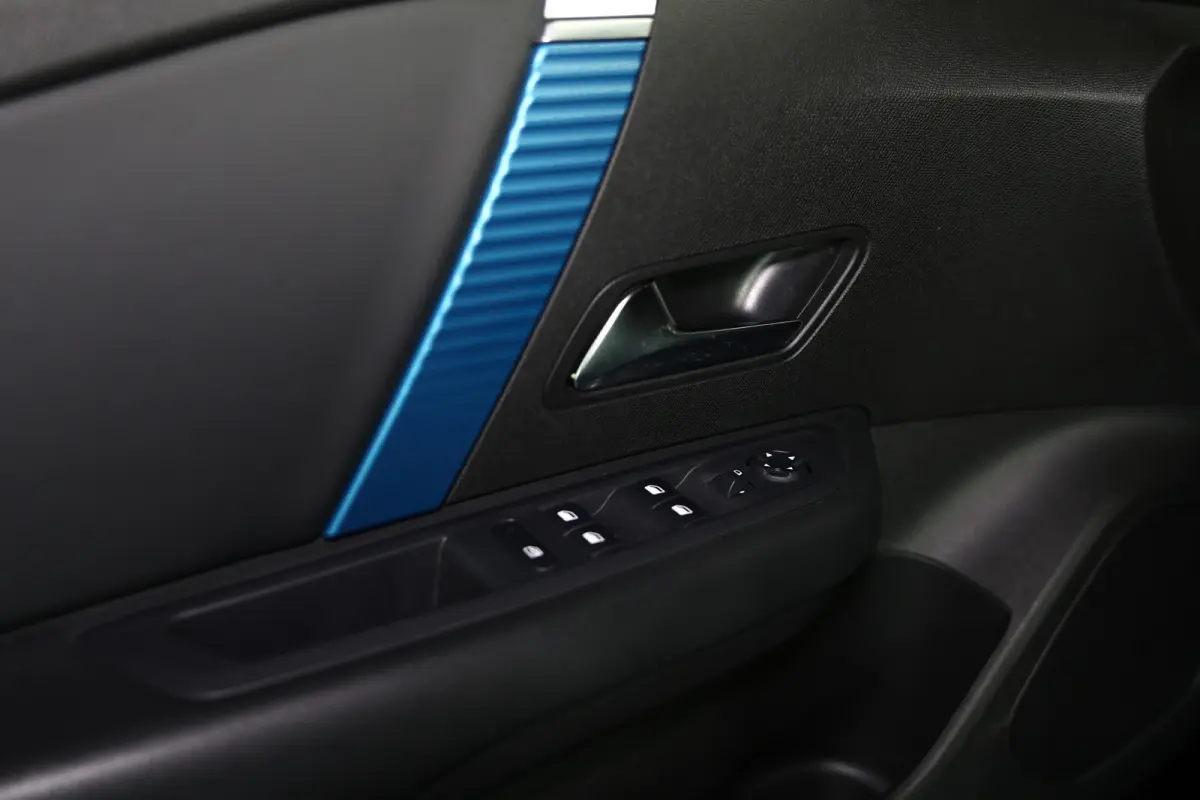 Shine 50 kWh CARPLAY CLIMA CAMERA NAVI VIRTUAL CRUISE LANE STOELVW '21