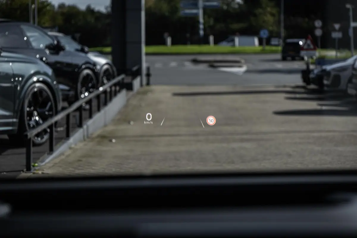 286pk S edition performance 82 kWh | Panoramadak | Trekhaak | Scherm Passagier | Augmented Reality Head-up