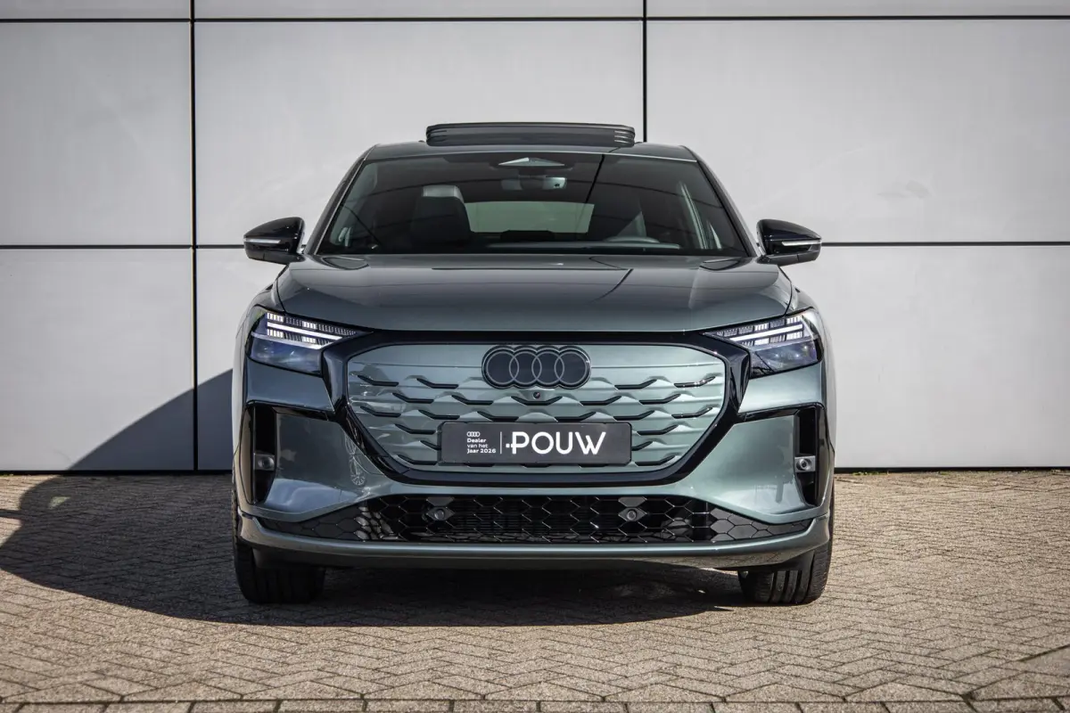 286pk S edition performance 82 kWh | Panoramadak | Trekhaak | Scherm Passagier | Augmented Reality Head-up