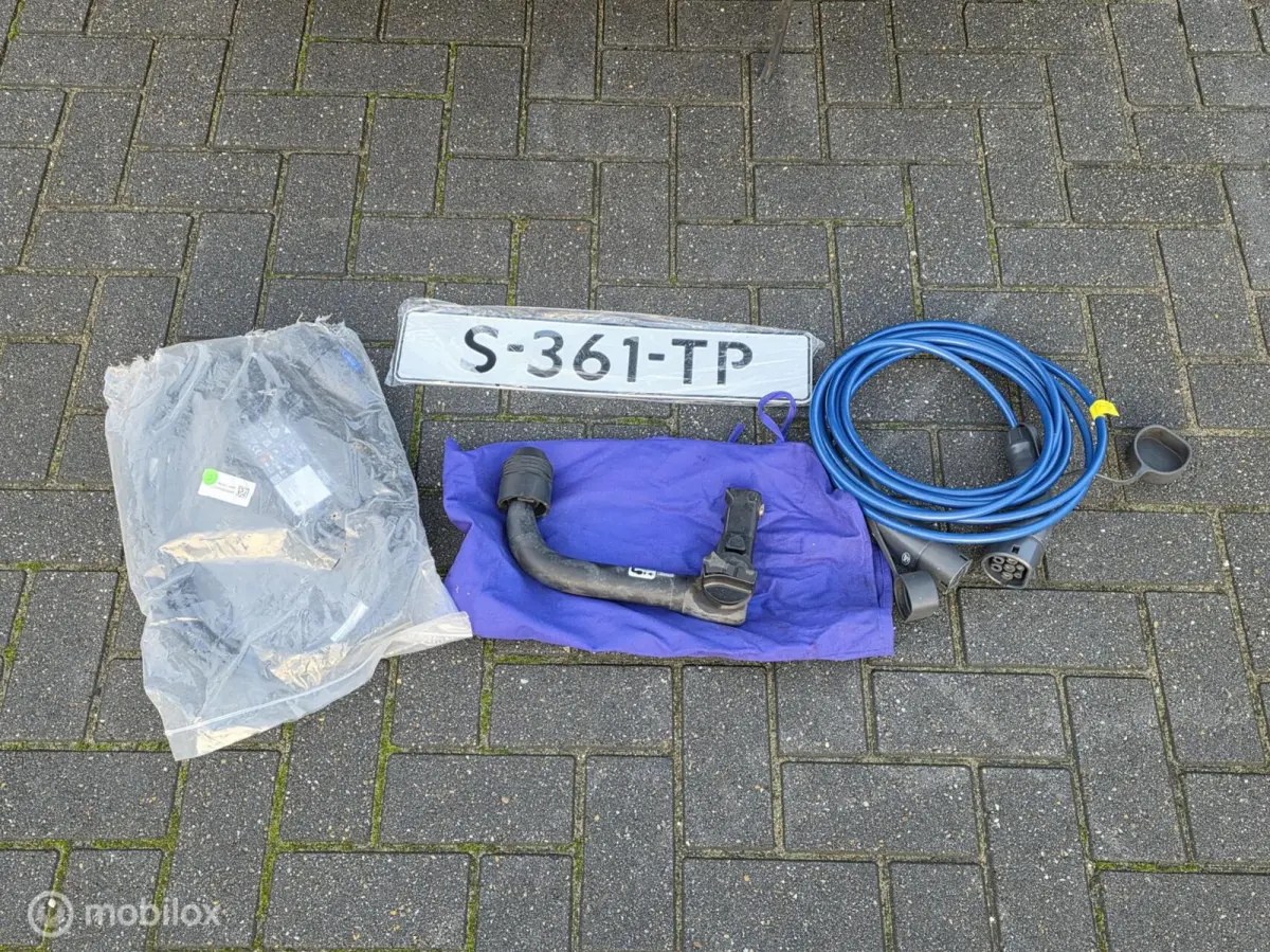 2.5 PHEV VIGNALE PANO ACC HUD CAMERA LEER TREKHAAK