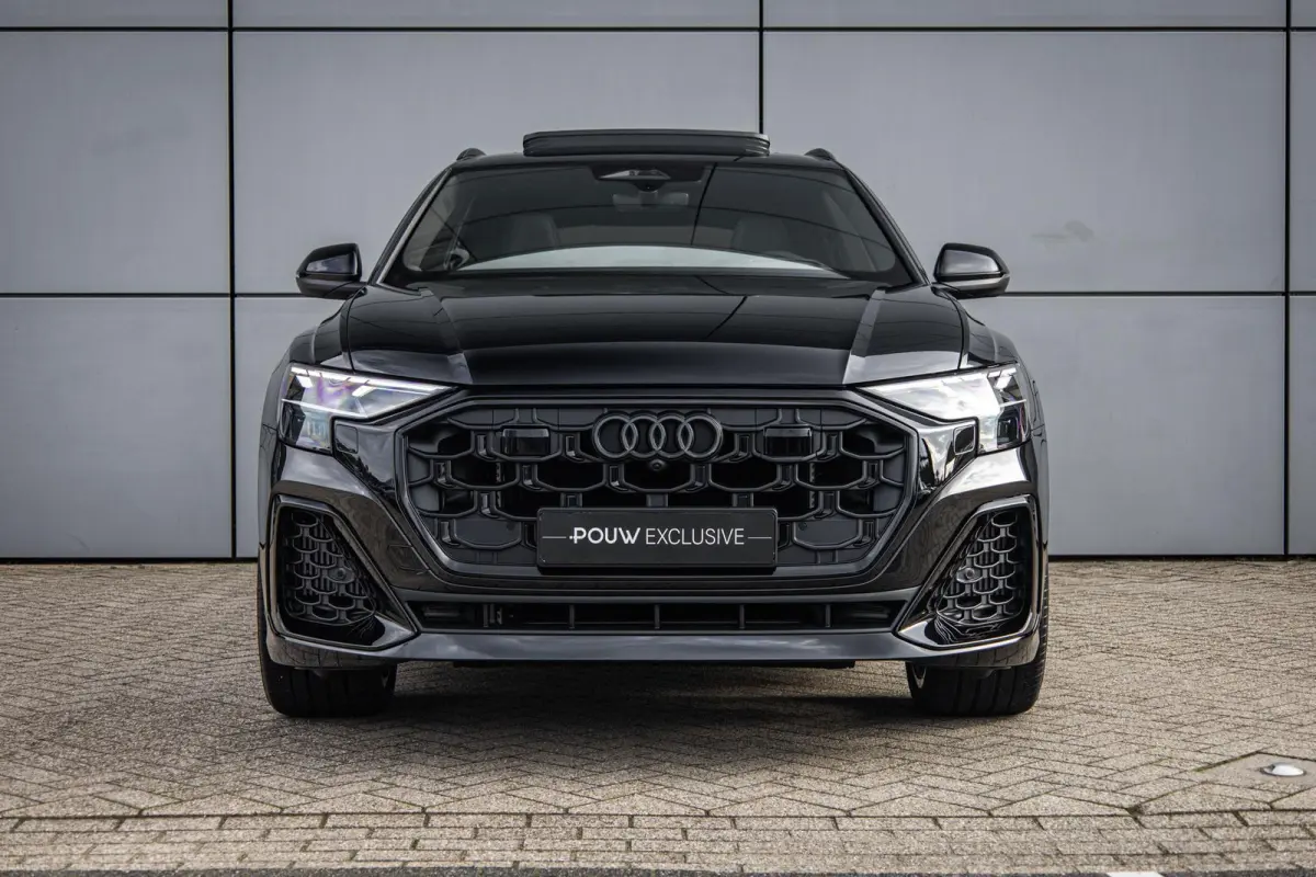 60 TFSIe 490pk quattro Competition Plus | Panoramadak | SQ8 Uitlaat | 23" Velgen | Trekhaak