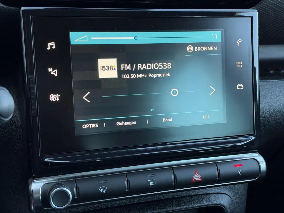 1.2 PureTech S&S Shine 1e Eigenaar|Navi|Carplay|Trekhaak|D-riem vv in 2025|Clima|Cruise|PDC|Goed Onderhouden|Nieuwe APK bij Aflevering