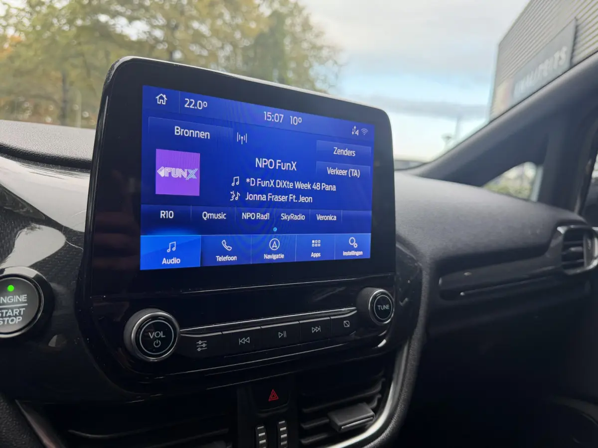 1.0 EcoBoost ST-Line X | WORDT VERWACHT | ACHTERUITRIJCAMERA | BANG & OLUFSEN | STOELVERWARMING | STUURWIELVERWARMING | CLIMATE CONTROL | CRUISE CONTROL | APPLE CARPLAY - ANDROID AUTO |
