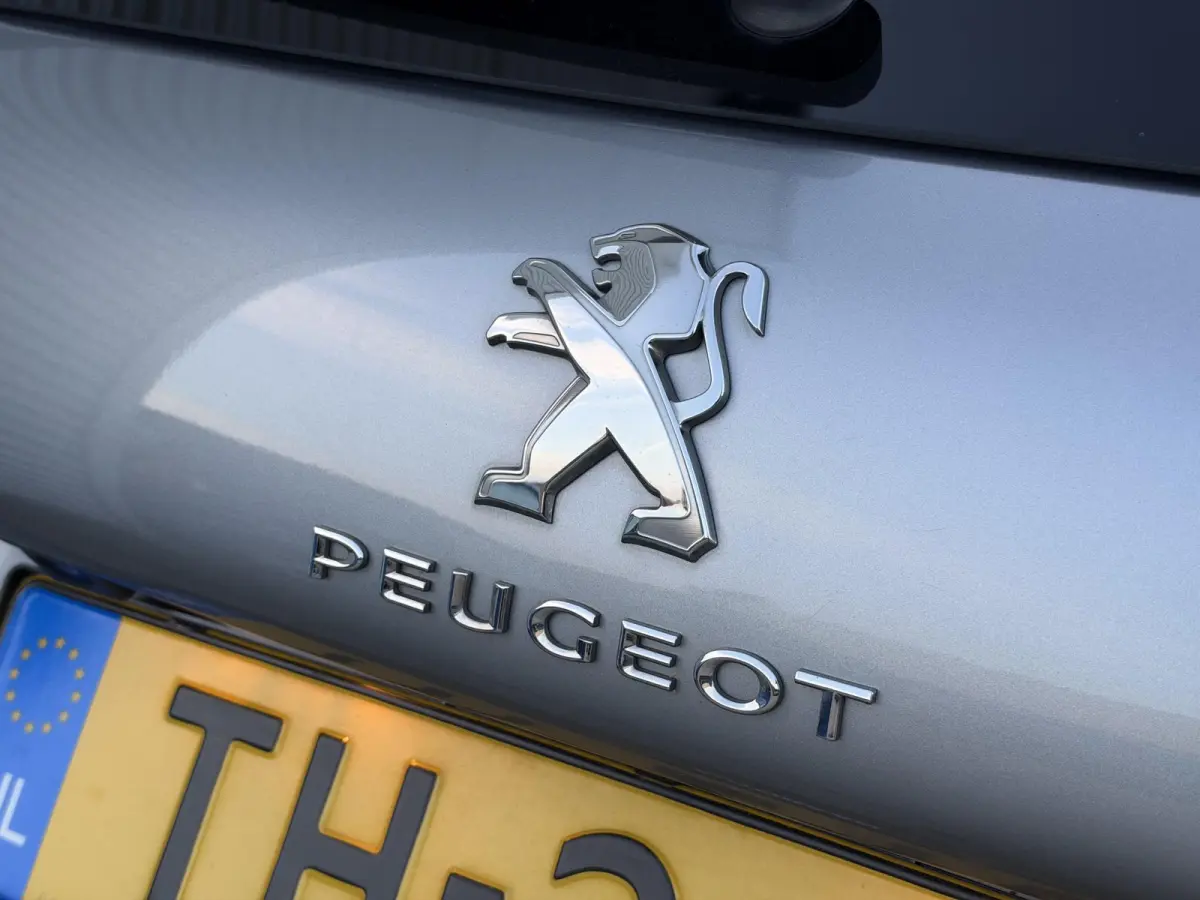 1.2 PureTech Allure Navi|Camera|Carplay|Clima|Trekhaak|Cruise|N.A.P|APK tot 03-2027
