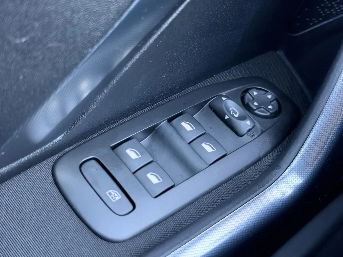 1.2 PureTech Allure Navi|Camera|Carplay|Clima|Trekhaak|Cruise|N.A.P|APK tot 03-2027