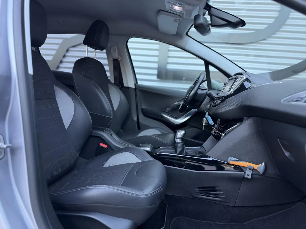 1.2 PureTech Allure Navi|Camera|Carplay|Clima|Trekhaak|Cruise|N.A.P|APK tot 03-2027