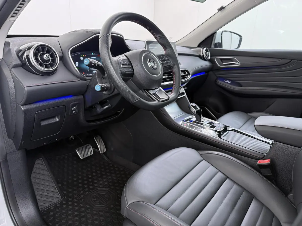 1.5 TGDI Luxury | PHEV | MEGA COMPLEET! | COMPLETE HISTORIE AANWEZIG | FABRIEKSGARANTIE T/M 3-2030 | 52km WLTP ELECTR RIJBEREIK, TOTAAL RIJBEREIK TOT 1.000km!