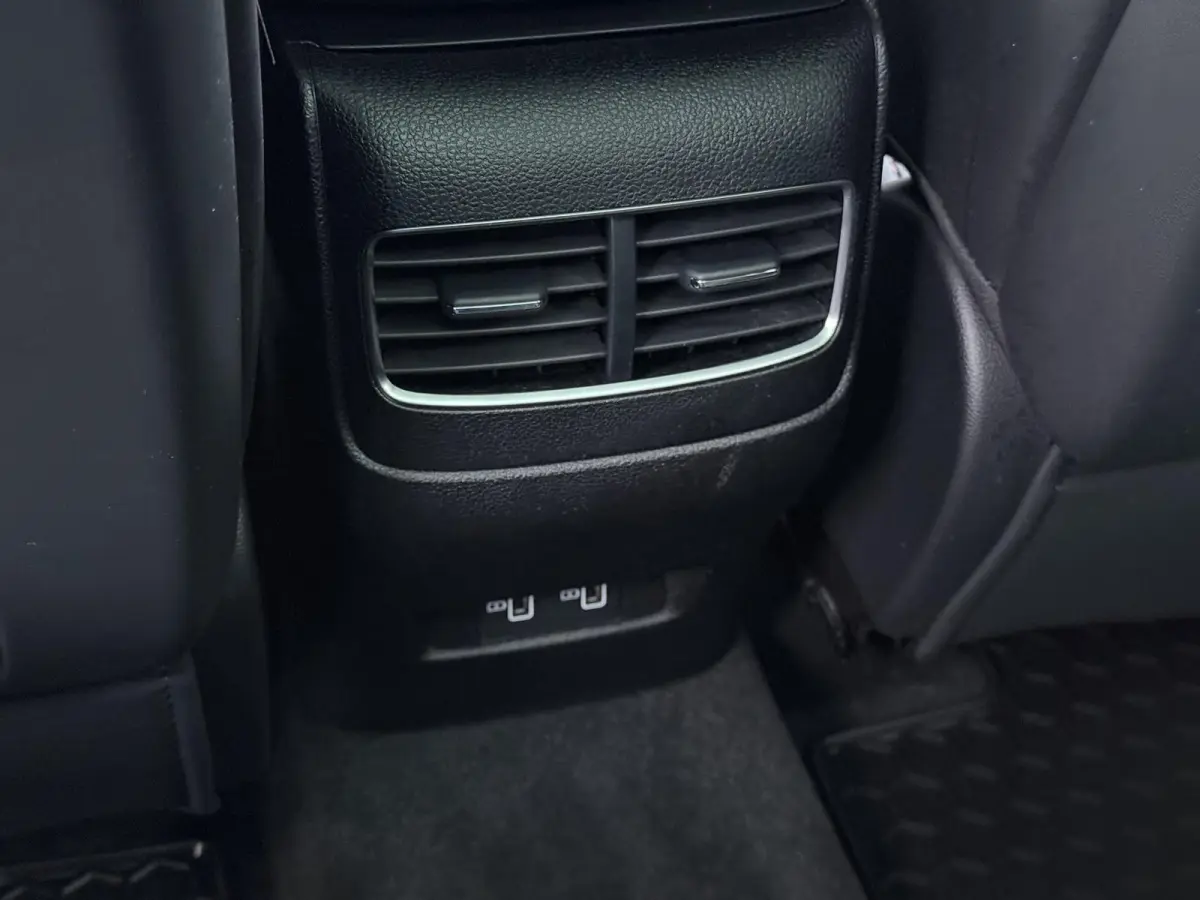 1.5 TGDI Luxury | PHEV | MEGA COMPLEET! | COMPLETE HISTORIE AANWEZIG | FABRIEKSGARANTIE T/M 3-2030 | 52km WLTP ELECTR RIJBEREIK, TOTAAL RIJBEREIK TOT 1.000km!