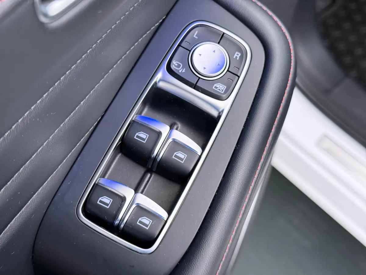 1.5 TGDI Luxury | PHEV | MEGA COMPLEET! | COMPLETE HISTORIE AANWEZIG | FABRIEKSGARANTIE T/M 3-2030 | 52km WLTP ELECTR RIJBEREIK, TOTAAL RIJBEREIK TOT 1.000km!