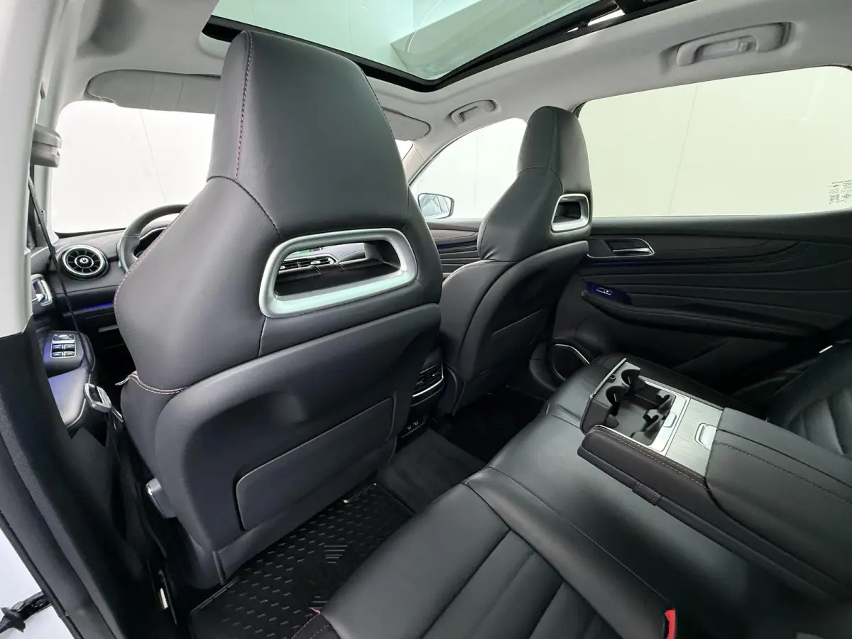 1.5 TGDI Luxury | PHEV | MEGA COMPLEET! | COMPLETE HISTORIE AANWEZIG | FABRIEKSGARANTIE T/M 3-2030 | 52km WLTP ELECTR RIJBEREIK, TOTAAL RIJBEREIK TOT 1.000km!