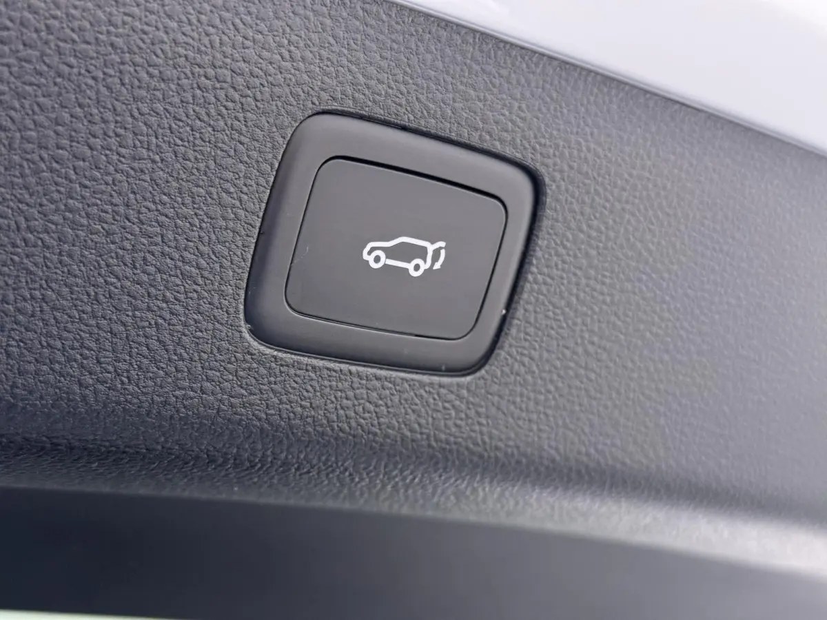 1.5 TGDI Luxury | PHEV | MEGA COMPLEET! | COMPLETE HISTORIE AANWEZIG | FABRIEKSGARANTIE T/M 3-2030 | 52km WLTP ELECTR RIJBEREIK, TOTAAL RIJBEREIK TOT 1.000km!