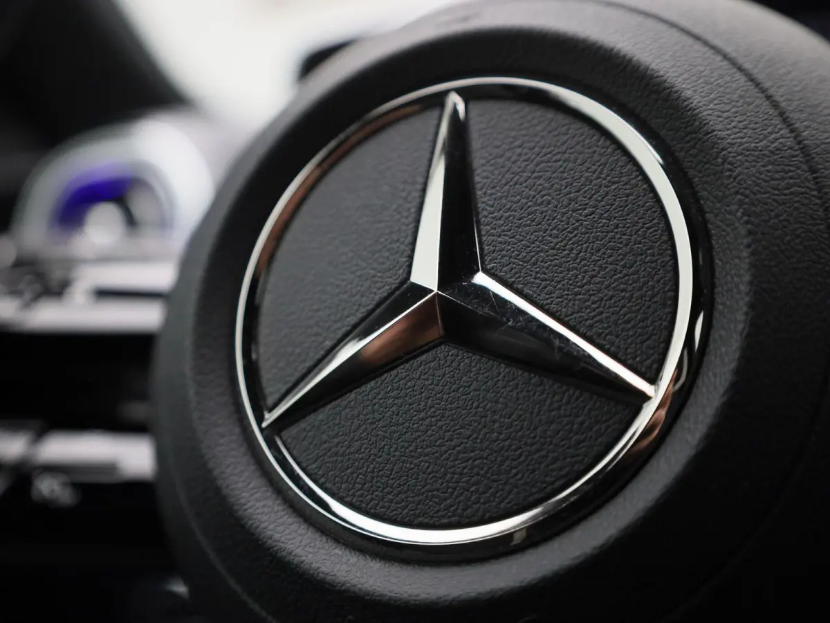 300 e AMG Line | LASER LED | LEDER | MEMORY STOELEN | ACHTERUITRIJCAMERA | STOELVERWARMING |