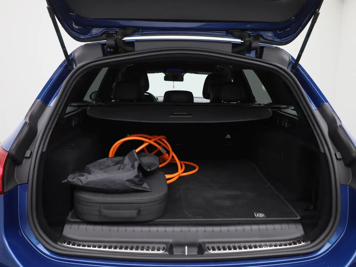 300 e AMG Line | LASER LED | LEDER | MEMORY STOELEN | ACHTERUITRIJCAMERA | STOELVERWARMING |