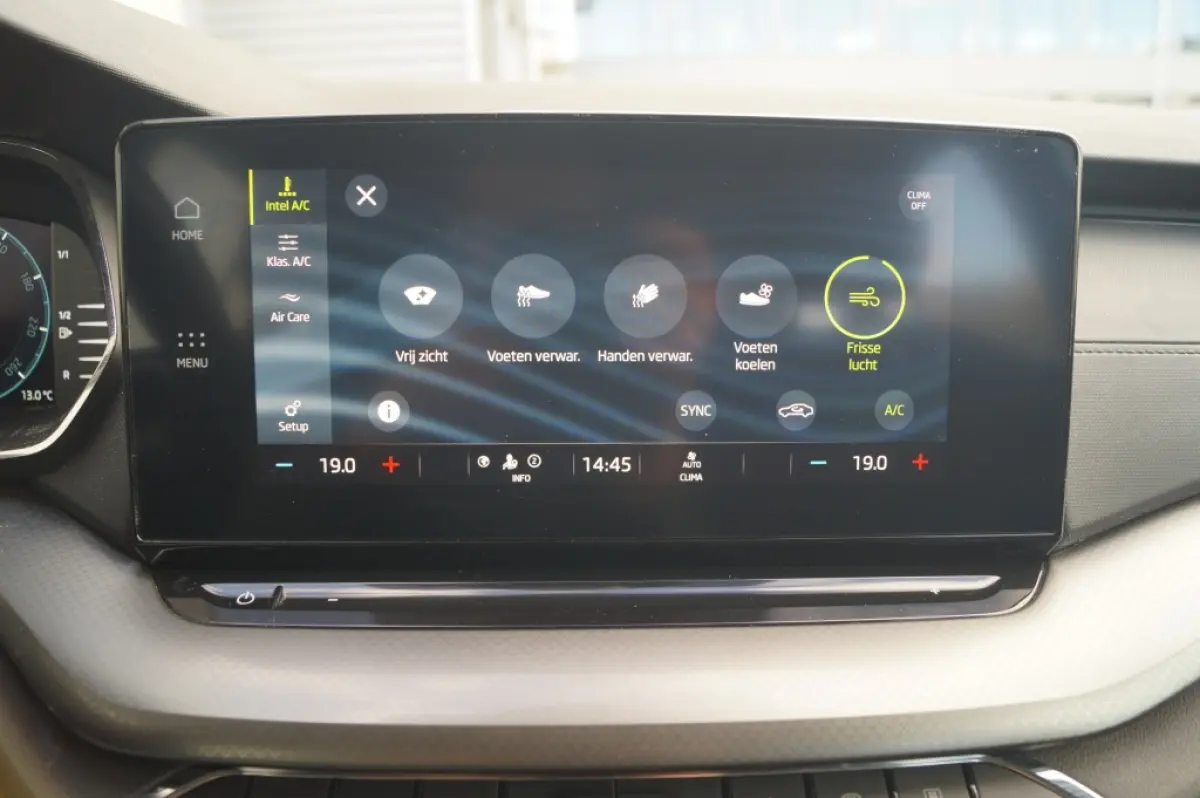 1.0 TSI 110pk Business Edition -NAVI-ECC-TREKHAAK-