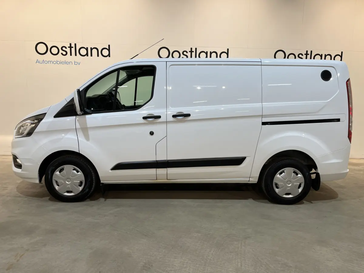 2.0 TDCI L1H1 Trend 130 PK / Servicebus / Bott Inrichting / Euro 6 / Schuifdeur L+R / Airco / CarPlay / Cruise Control / Camera / Navigatie / Klep / 3-Zits