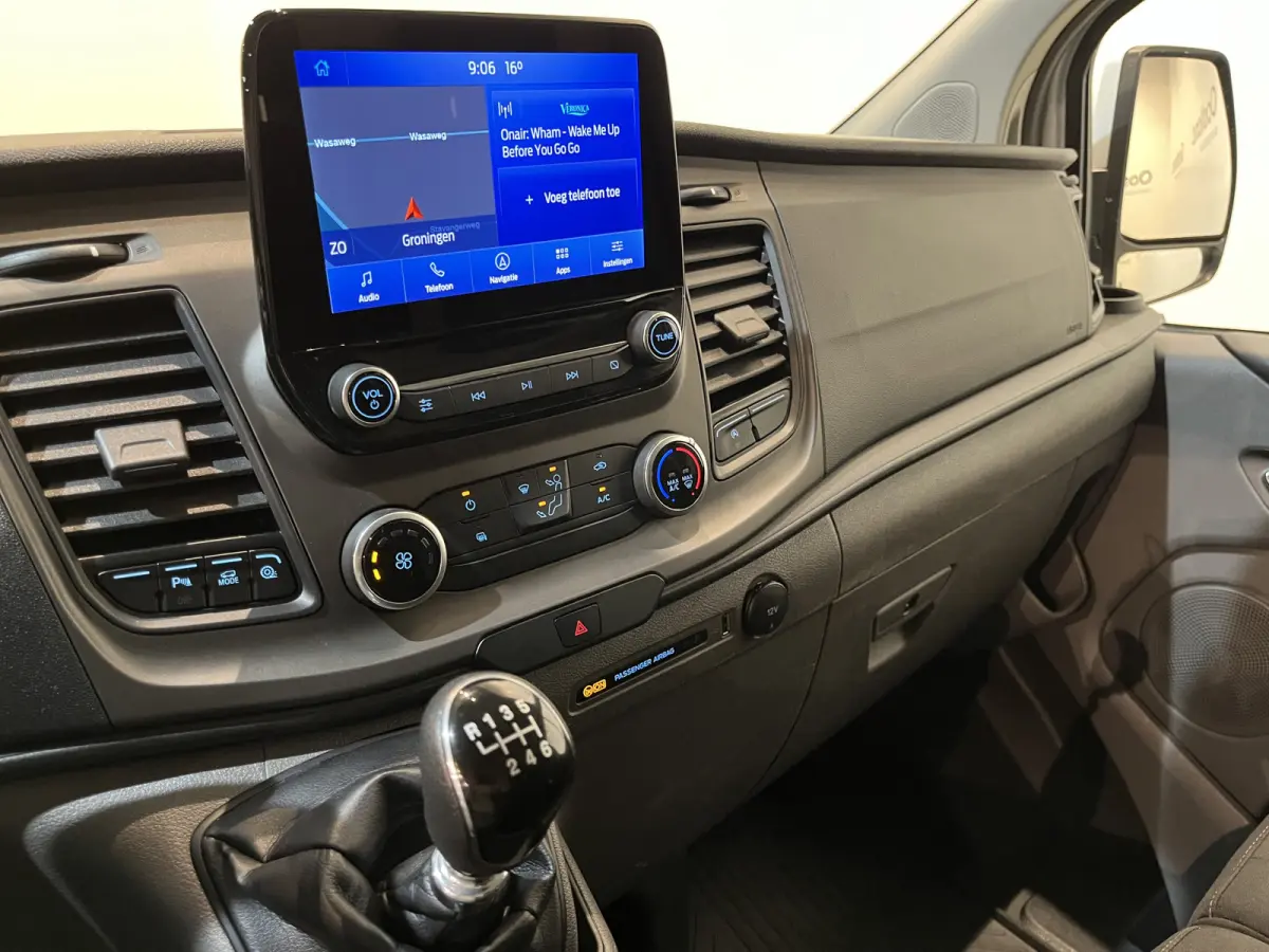 2.0 TDCI L1H1 Trend 130 PK / Servicebus / Bott Inrichting / Euro 6 / Schuifdeur L+R / Airco / CarPlay / Cruise Control / Camera / Navigatie / Klep / 3-Zits