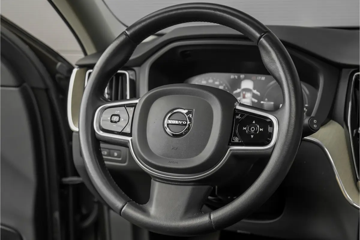 2.0 T8 Twin Engine AWD Inscription Pano CarPlay Camera 360° Trekhaak 20"