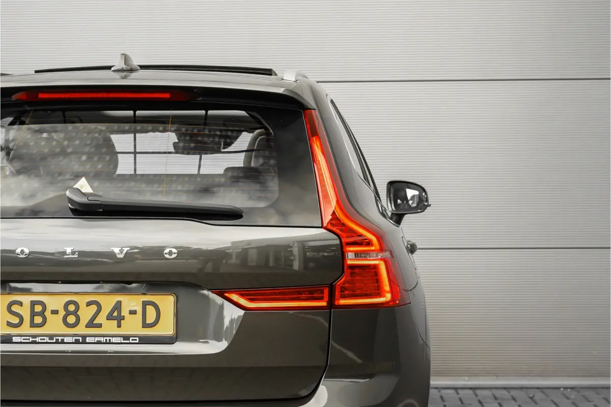 2.0 T8 Twin Engine AWD Inscription Pano CarPlay Camera 360° Trekhaak 20"