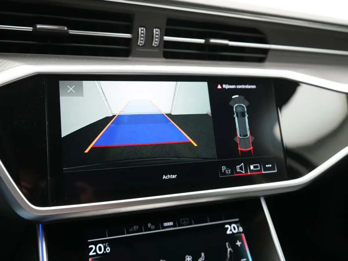 50 TFSI e Quattro S Line PHEV 300pk Dealer O.H | Trekhaak Af Fabriek | Adaptive Cruise | Camera | Matrix LED | Sportstoelen Verwarmd | Sfeerverlichting | Apple Carplay | DAB | Navigatie | Vi
