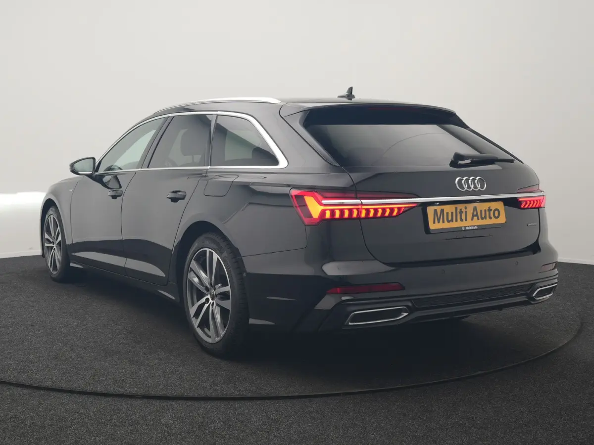 50 TFSI e Quattro S Line PHEV 300pk Dealer O.H | Trekhaak Af Fabriek | Adaptive Cruise | Camera | Matrix LED | Sportstoelen Verwarmd | Sfeerverlichting | Apple Carplay | DAB | Navigatie | Vi