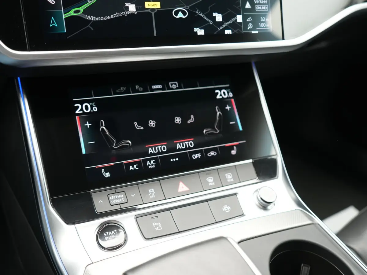 50 TFSI e Quattro S Line PHEV 300pk Dealer O.H | Trekhaak Af Fabriek | Adaptive Cruise | Camera | Matrix LED | Sportstoelen Verwarmd | Sfeerverlichting | Apple Carplay | DAB | Navigatie | Vi